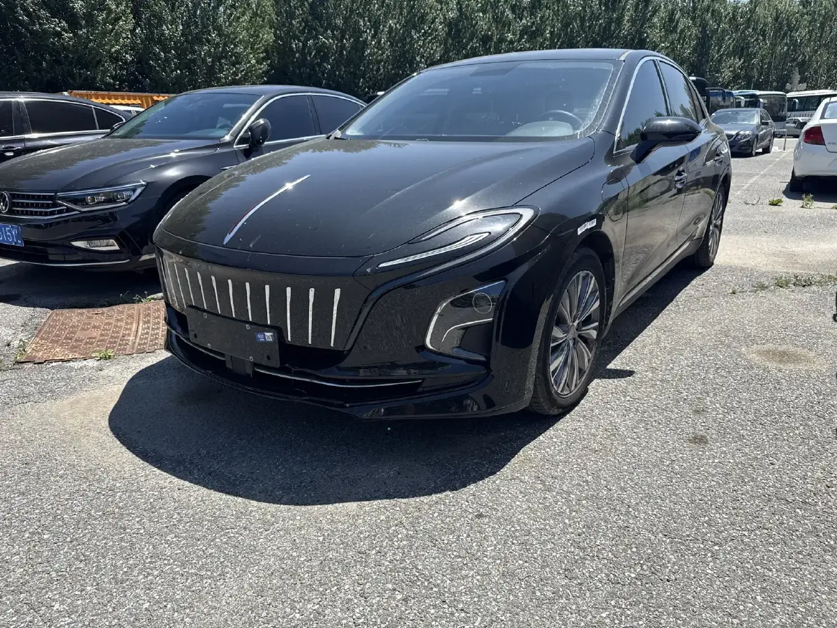 2022 HongQi E-QM5 BEV 54KWH