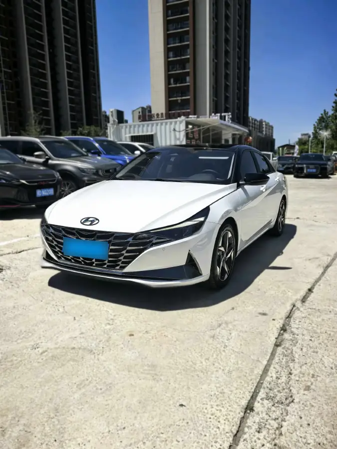 2021 Hyundai Elantra 1.5L 115HP L4 CVT