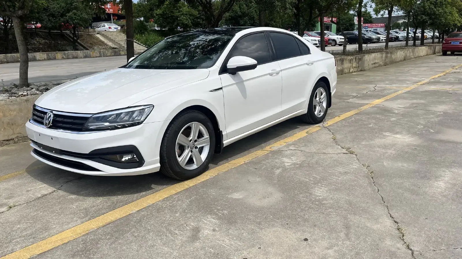 2021 Volkswagen Lamando 1.4T 131HP L4 7DCT