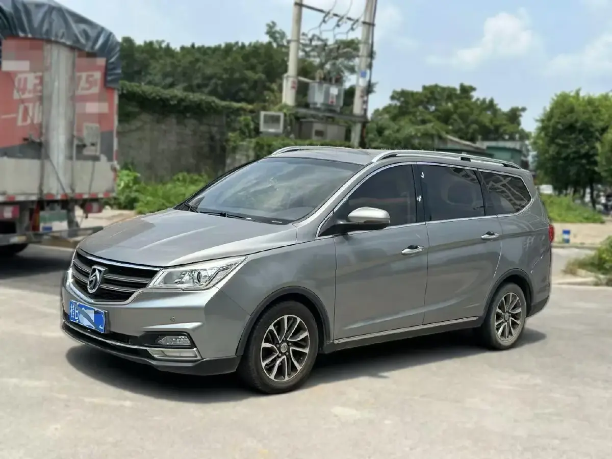 2017 BaoJun 730 1.5T 150HP L4 6DCT