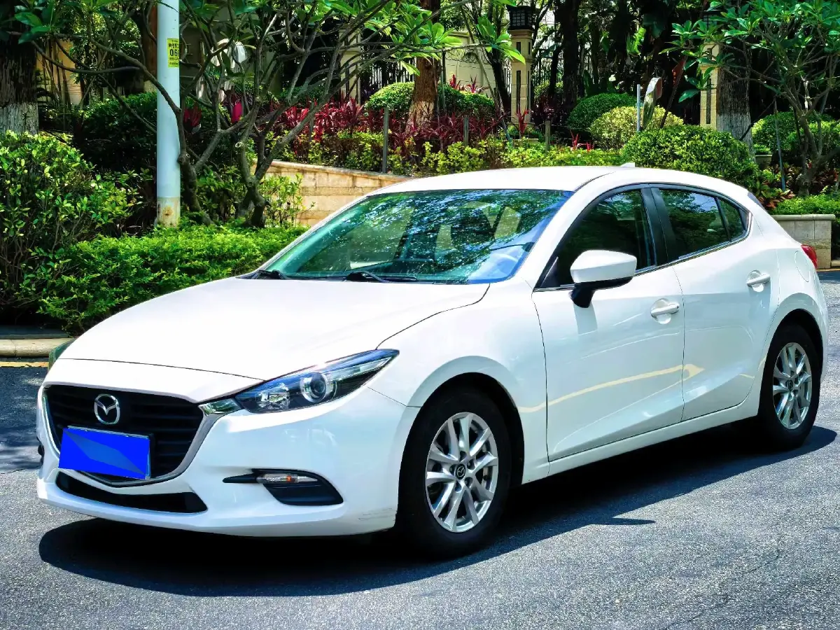 2019 Mazda 3 Axela 1.5L 117HP L4 6AT