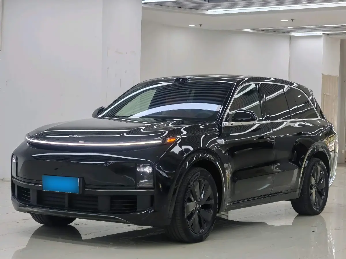 2025 Li L8 Range Extended 154HP REEV