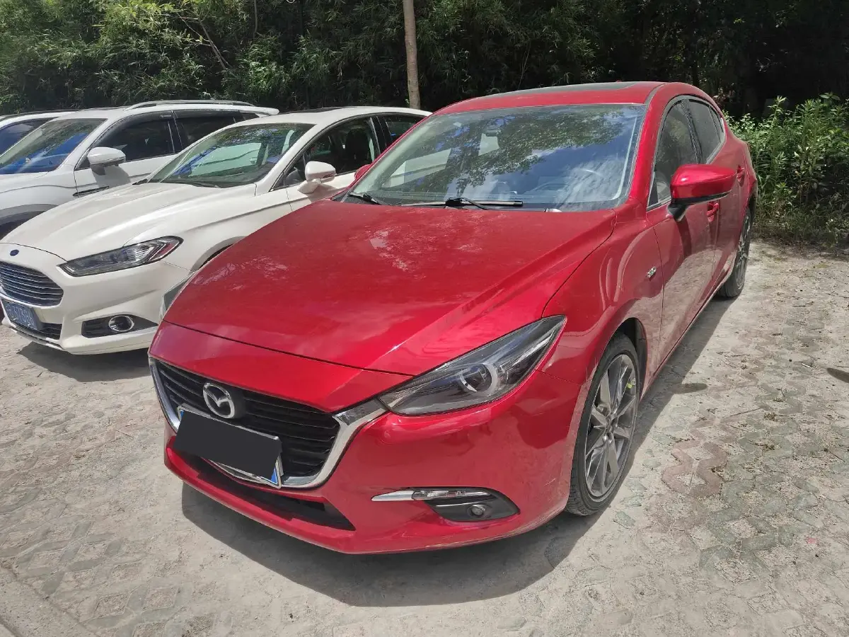 2017 Mazda 3 Axela 1.5L 117HP L4 6AT