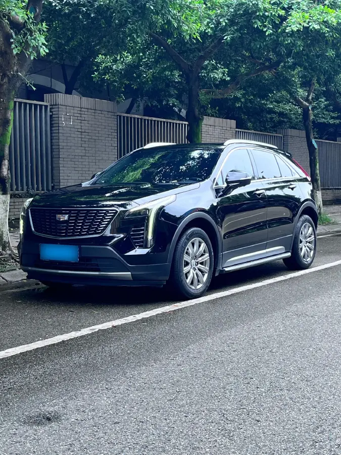 2020 Cadillac XT4 2.0T 237HP L4 9AT