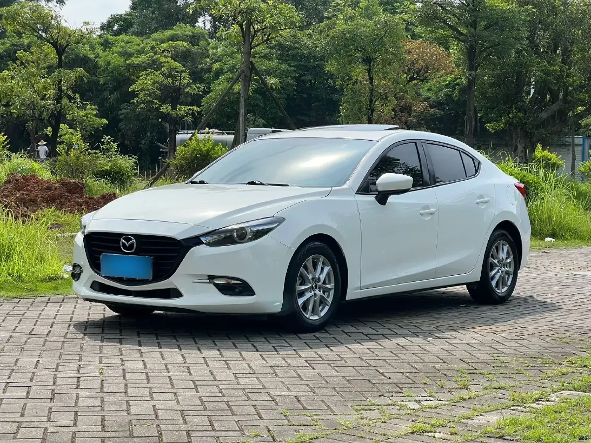 2019 Mazda 3 Axela 1.5L 117HP L4 6AT
