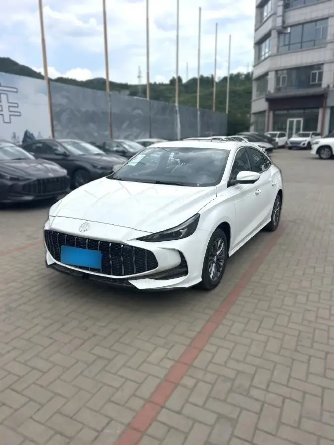 2025 MG 5 1.5L 129HP L4 CVT