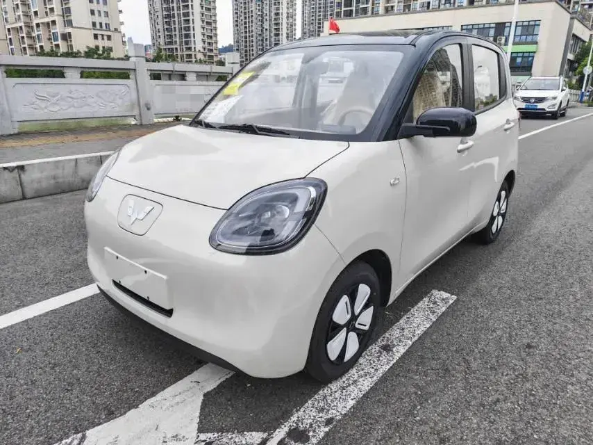 2025 WuLing ZhiGuang BEV 17.7KWH