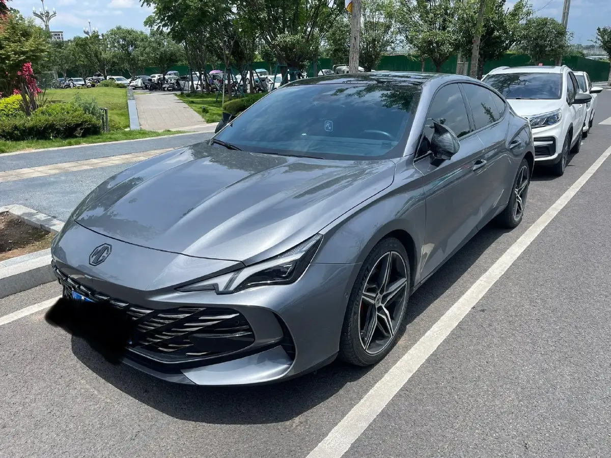 2023 MG 7 2.0T 261HP L4 9AT
