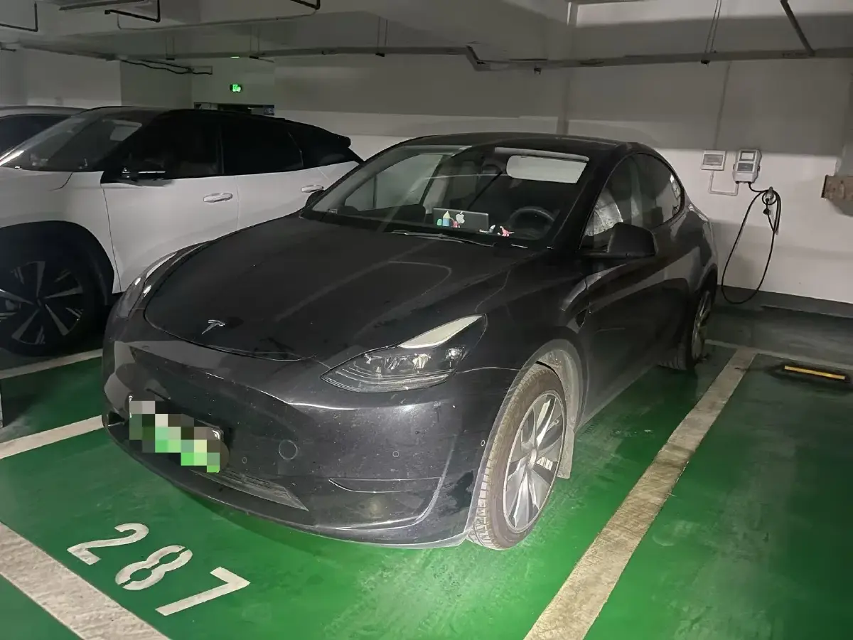 2022 Tesla Model Y BEV 60KWH