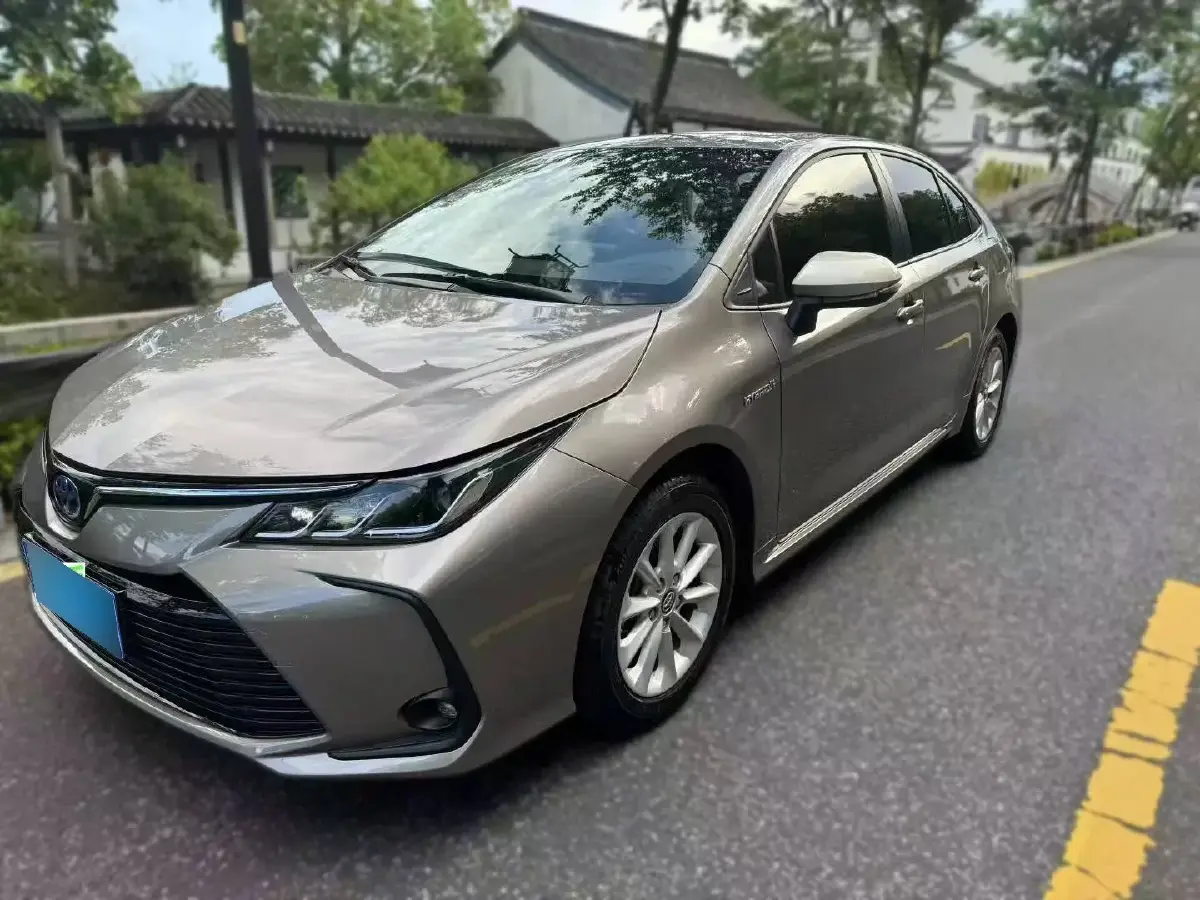 2022 Toyota Corolla 1.8L 98HP L4 E-CVT Hybrid