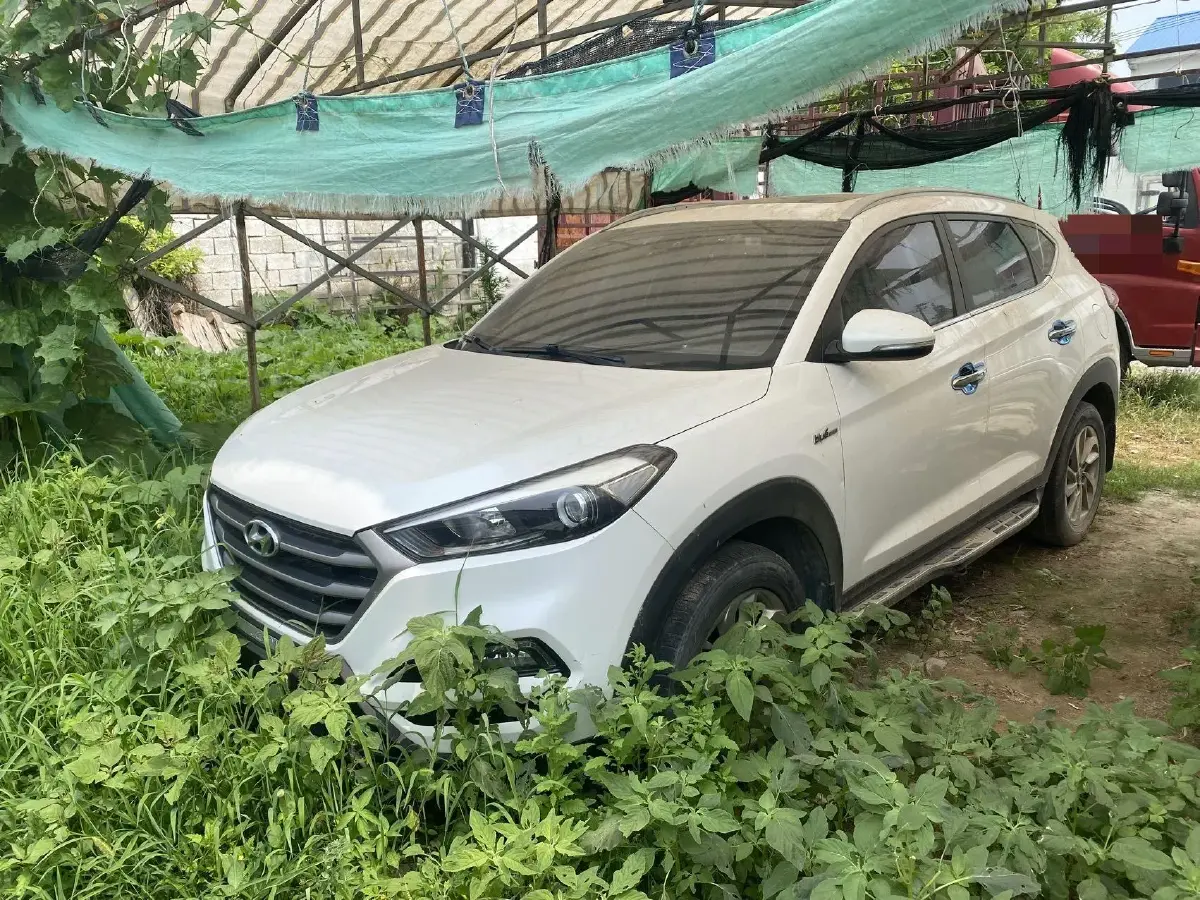 2015 Hyundai Tucson 1.6T 177HP L4 7DCT