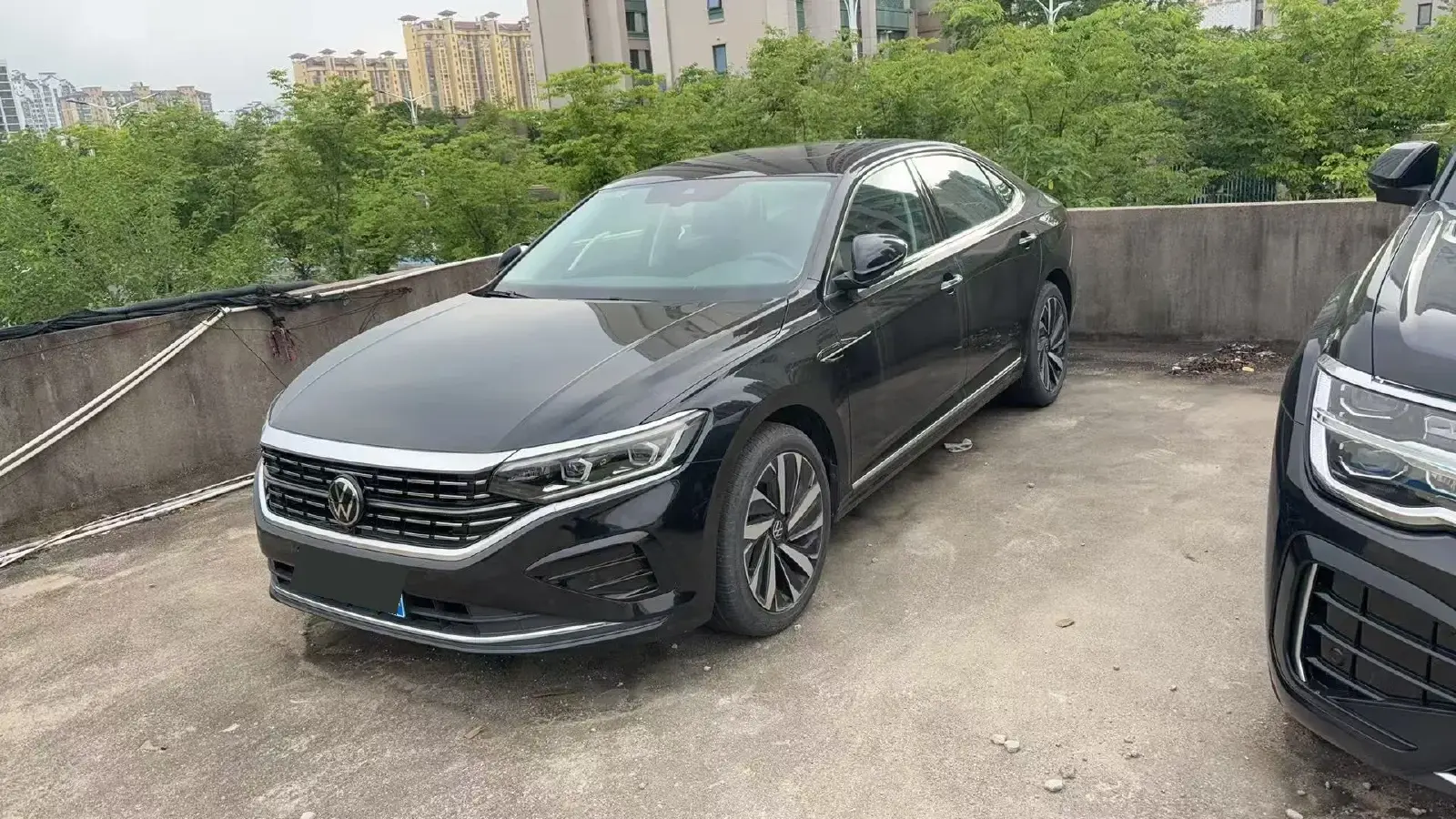 2024 Volkswagen Passat 2.0T 220HP L4 7DCT