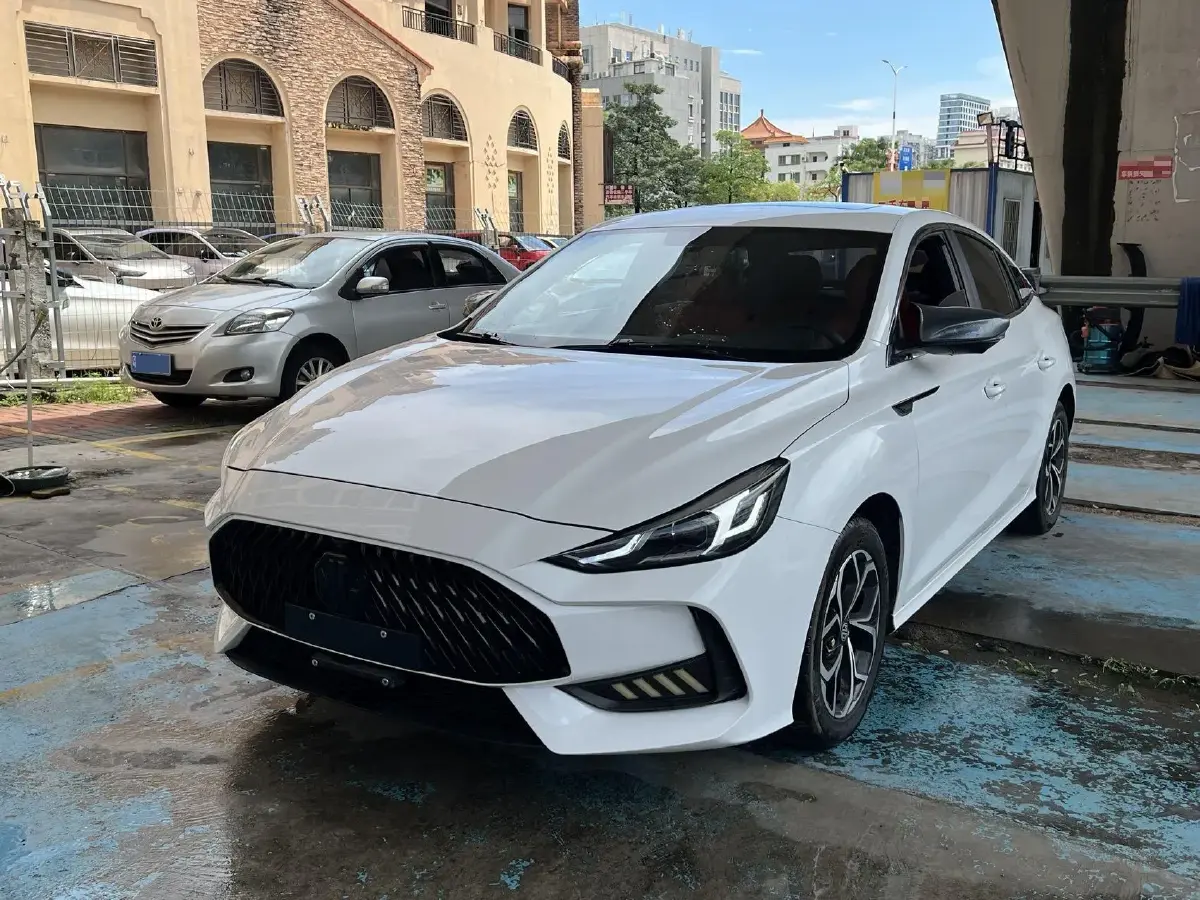 2021 MG 5 1.5L 120HP L4 5MT