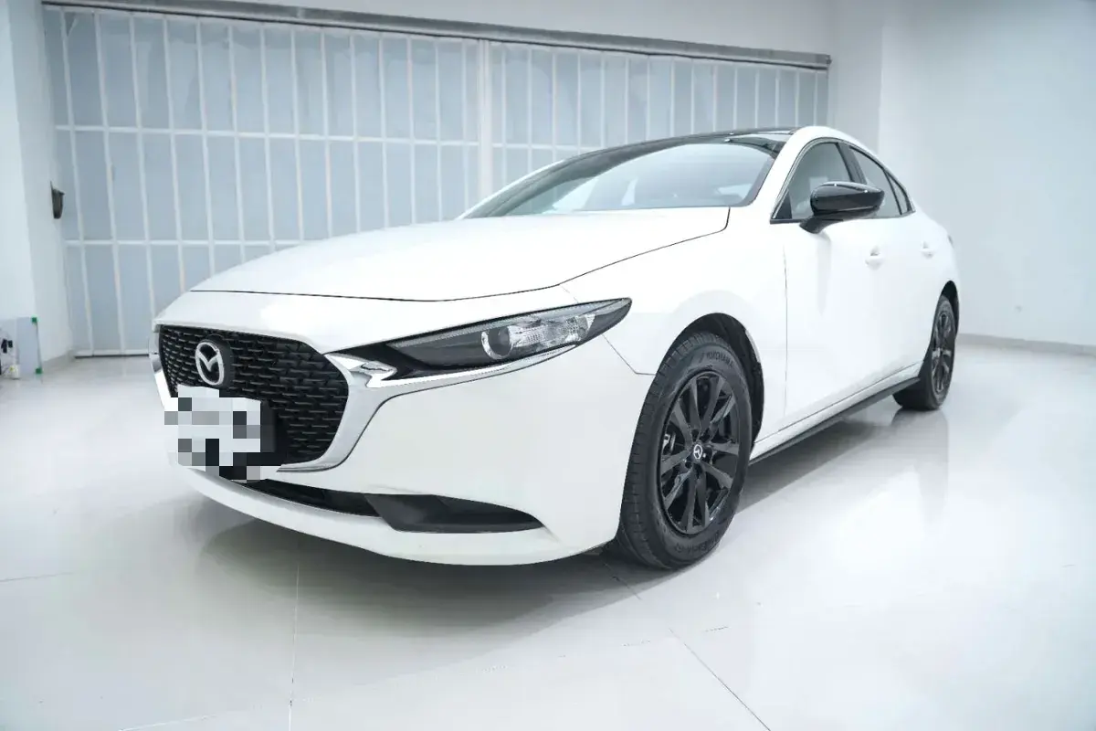 2023 Mazda 3 Axela 2.0L 158HP L4 6AT
