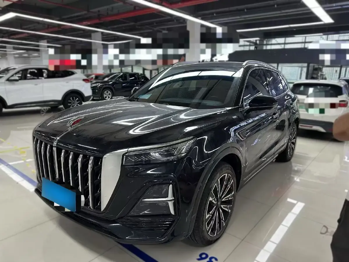 2023 HongQi HS5 2.0T 252HP L4 8AT