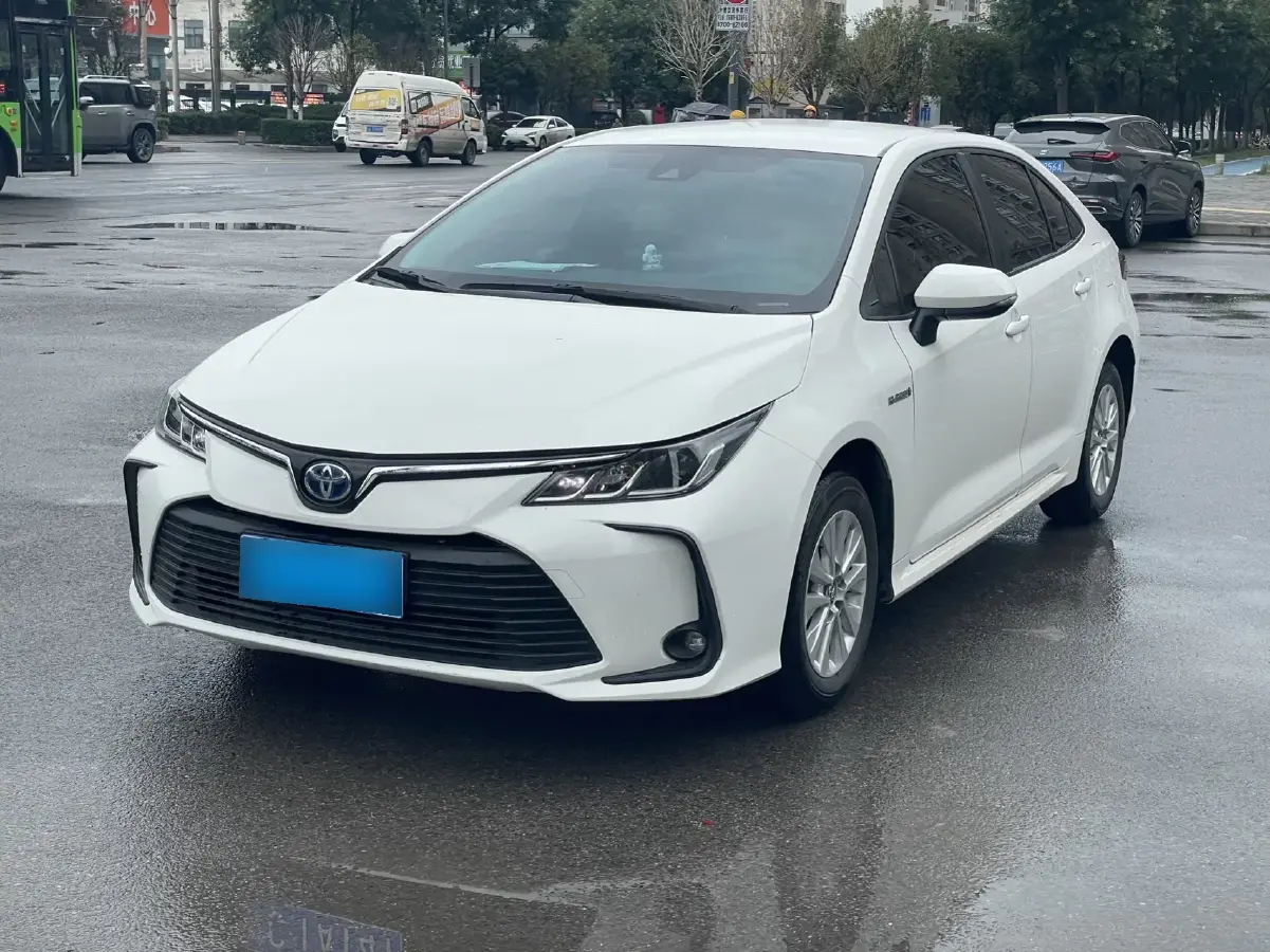 2022 Toyota Corolla 1.8L 98HP L4 E-CVT Hybrid
