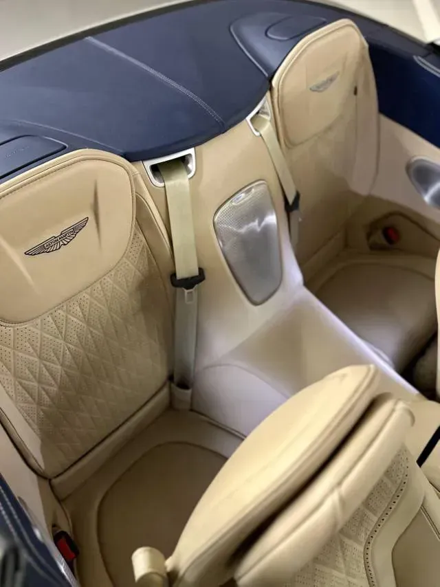 2023 Aston Martin DB12 4.0T 680HP V8 8AT,autocango,china used car exporter,china ev exporter,chinese used car exporter,chinese used ev exporter