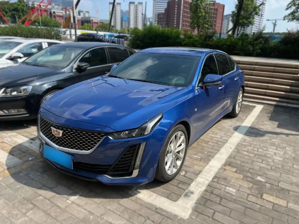 2021 Cadillac CT5 2.0T 237HP L4 10AT