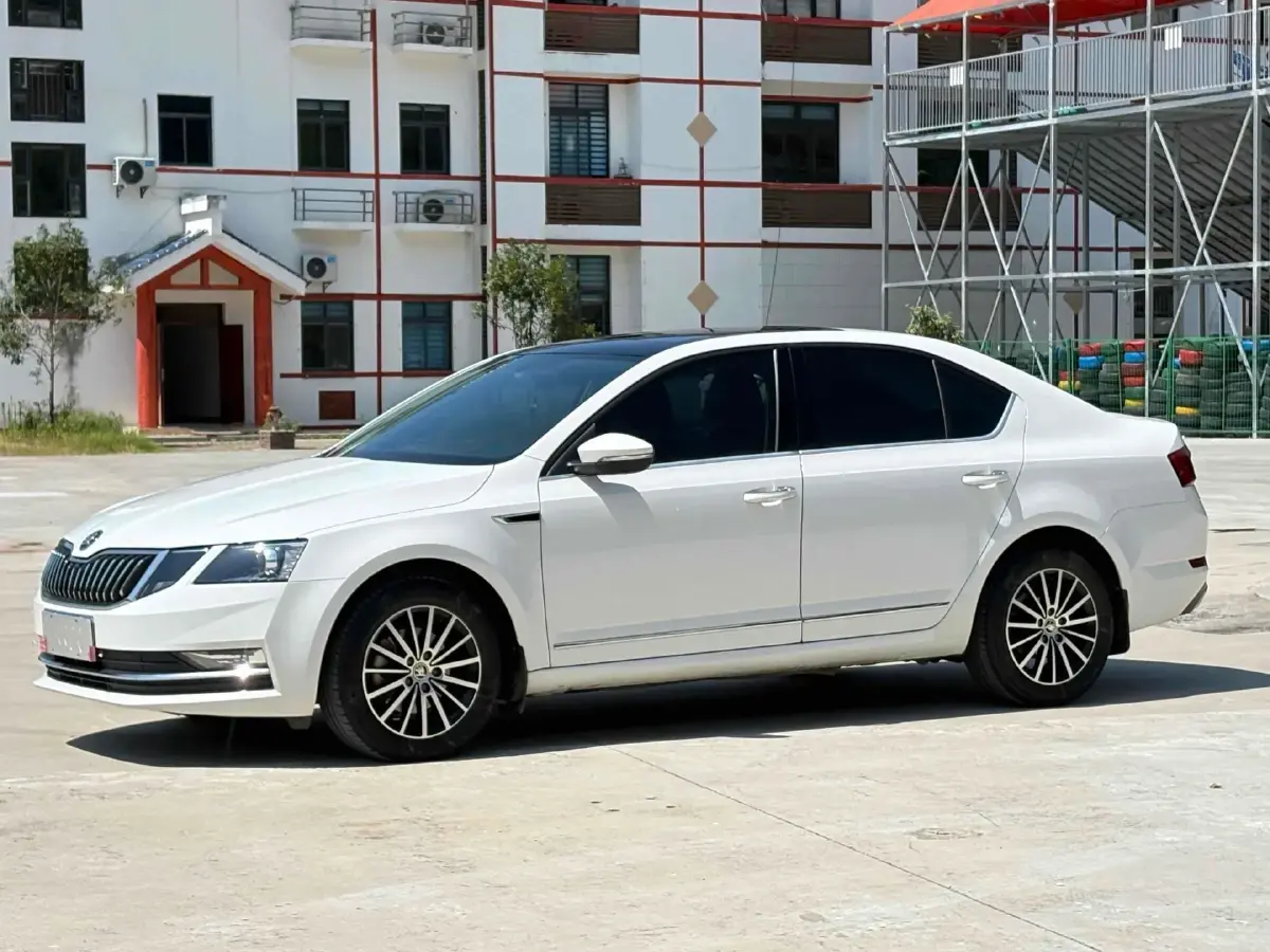 2019 Skoda Octavia 1.5L 116HP L4 6AT