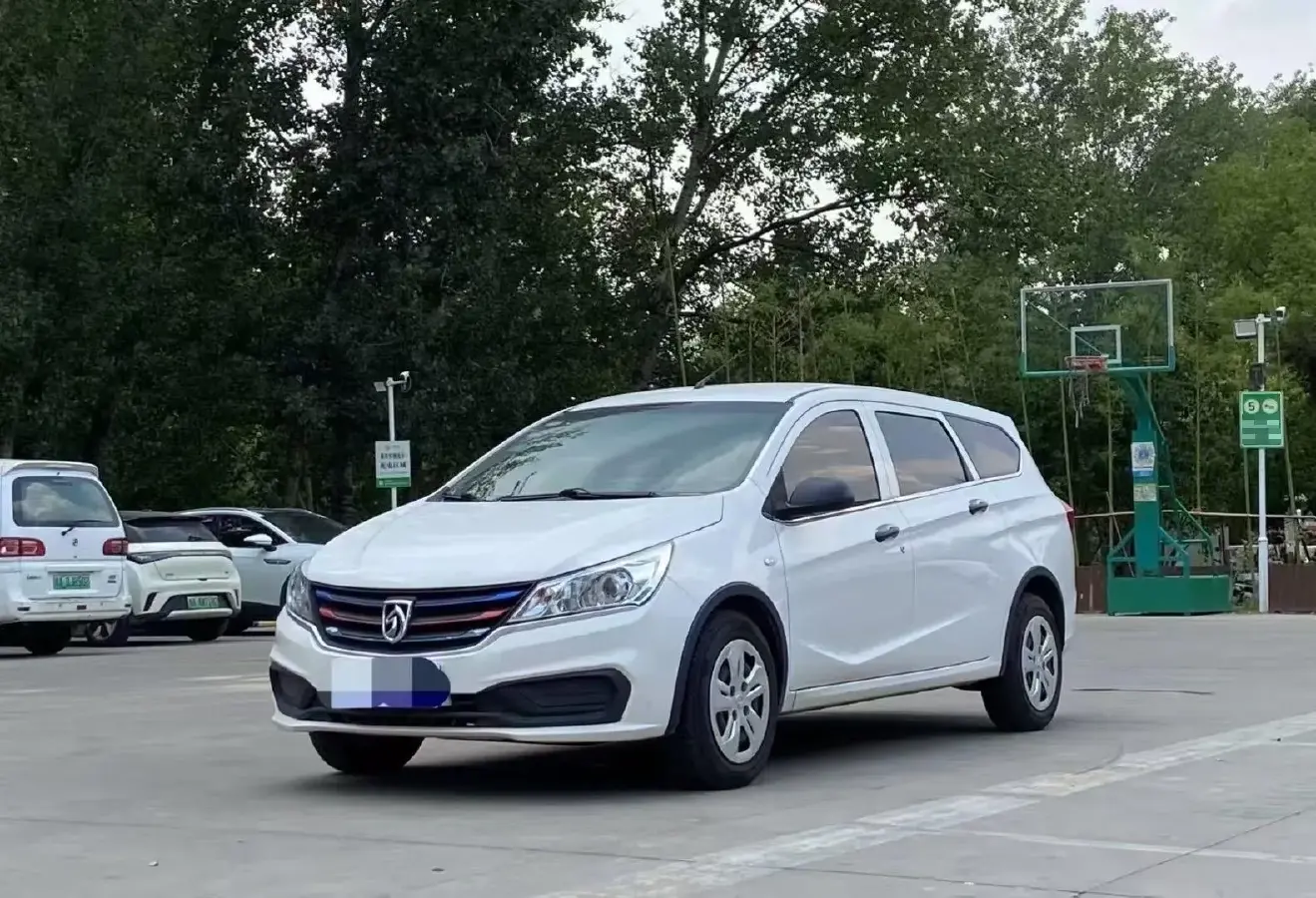 2017 BaoJun 310W 1.2L 82HP L4 6MT