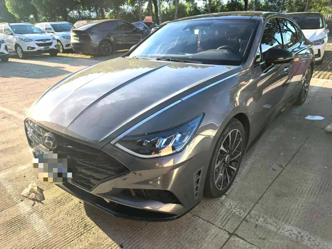 2020 Hyundai Sonata 2.0T 240HP L4 8AT