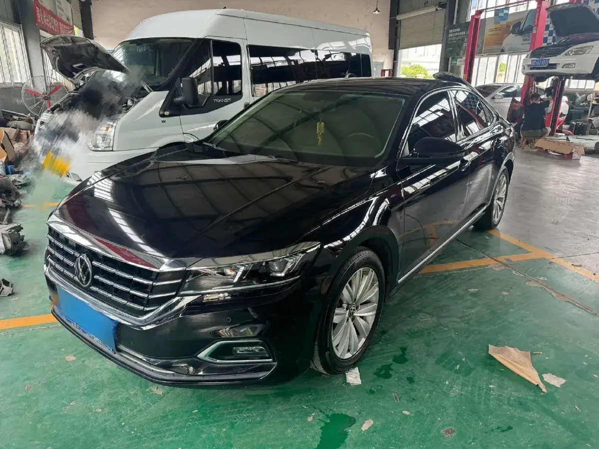 2020 Volkswagen Passat 2.0T 186HP L4 7DCT