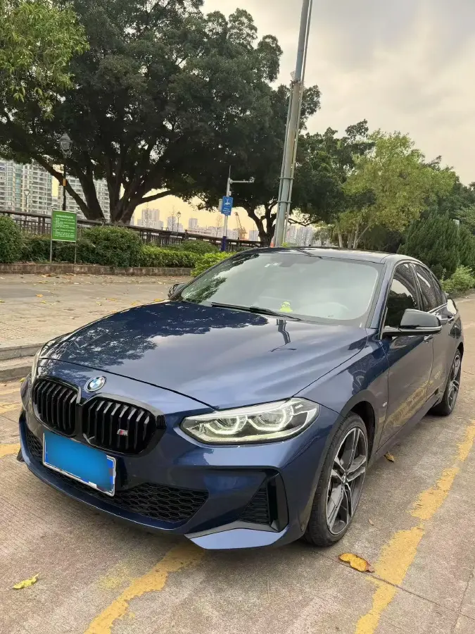 2021 BMW 1 Series 2.0T 192HP L4 7DCT