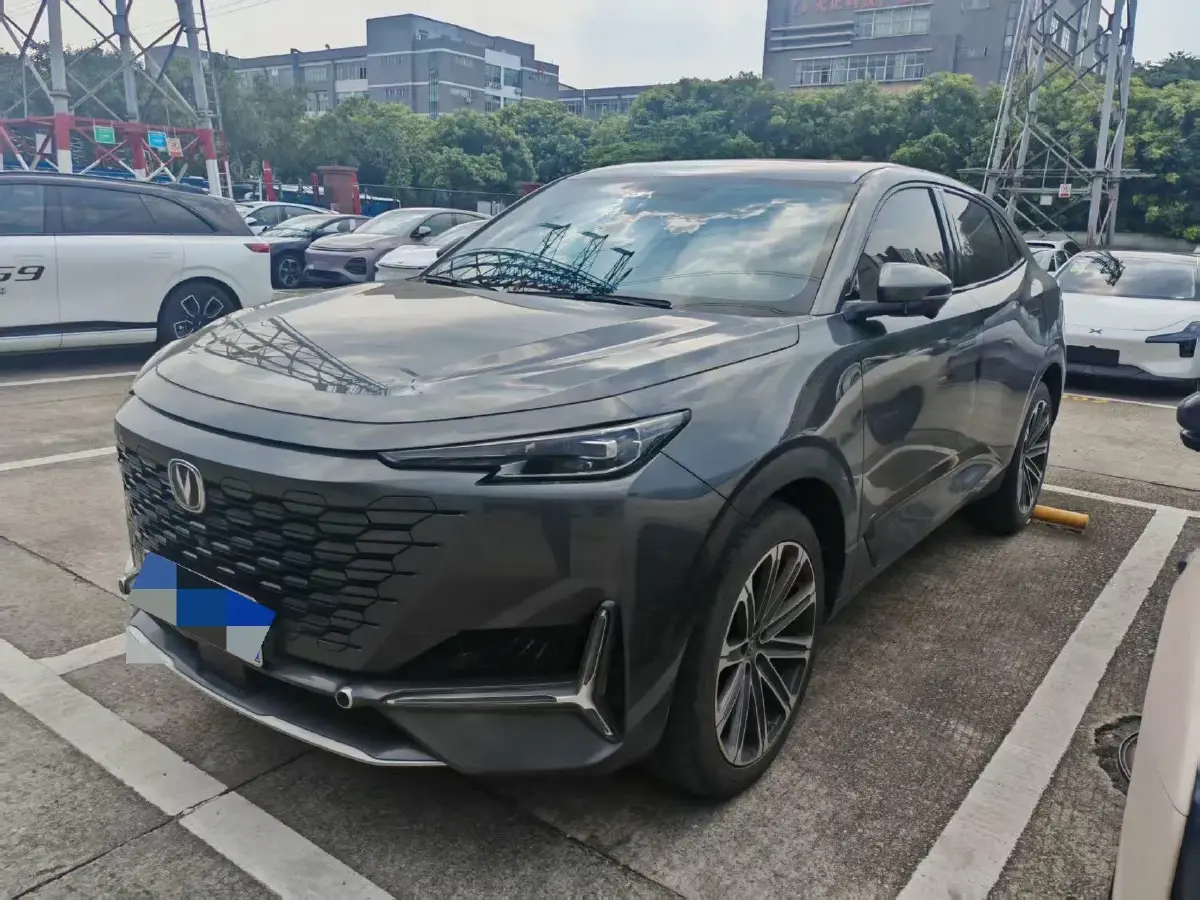 2021 ChangAn UNI-K 2.0T 233HP L4 8AT