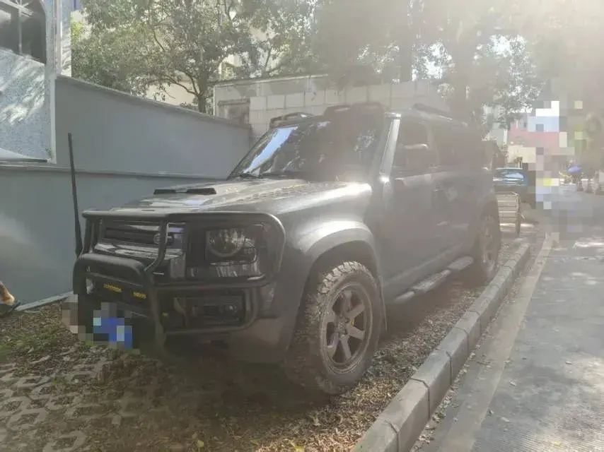 2022 Land Rover Defender 3.0T 400HP L6 8AT