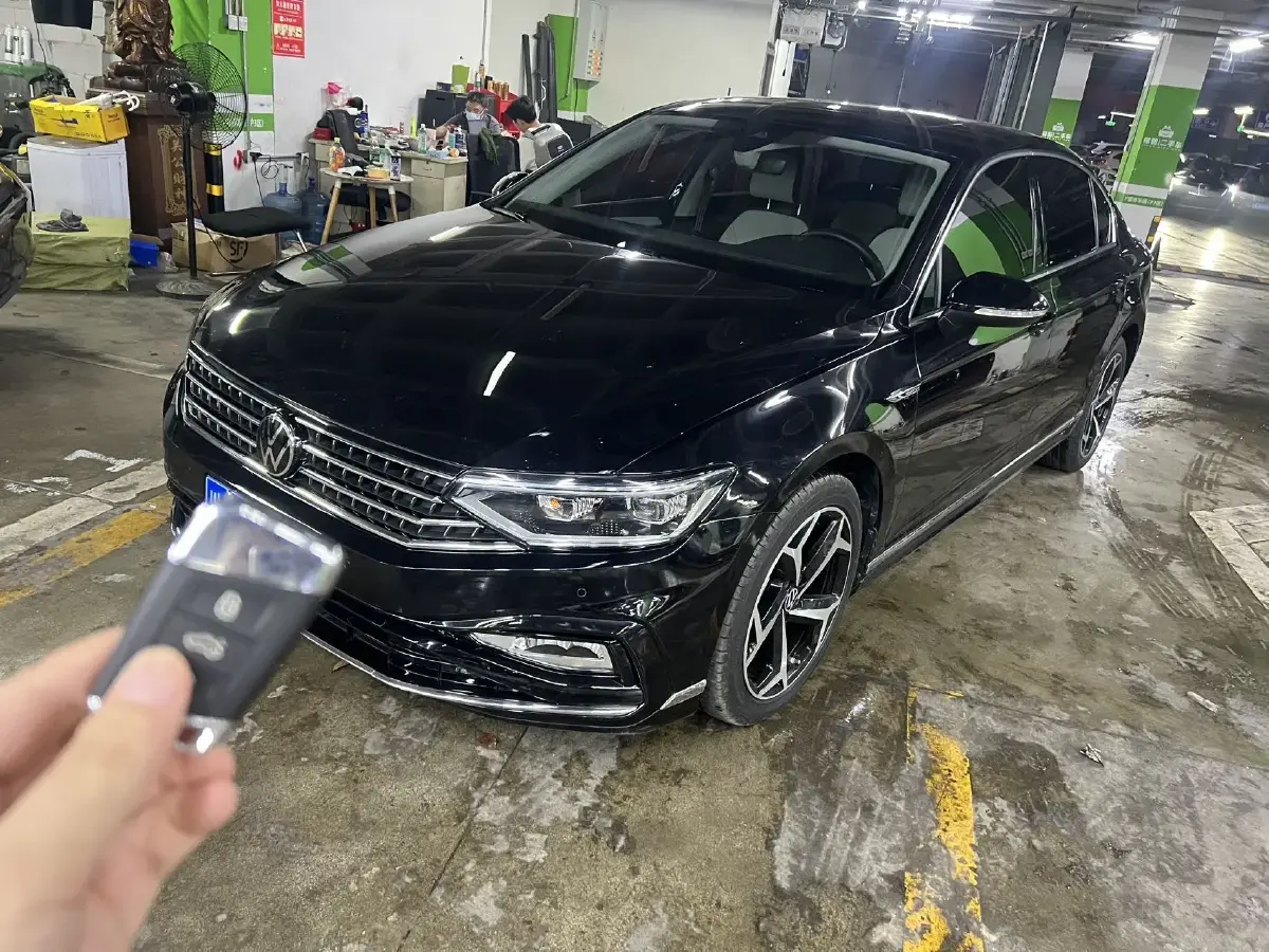 2023 Volkswagen Magotan 2.0T 186HP L4 7DCT