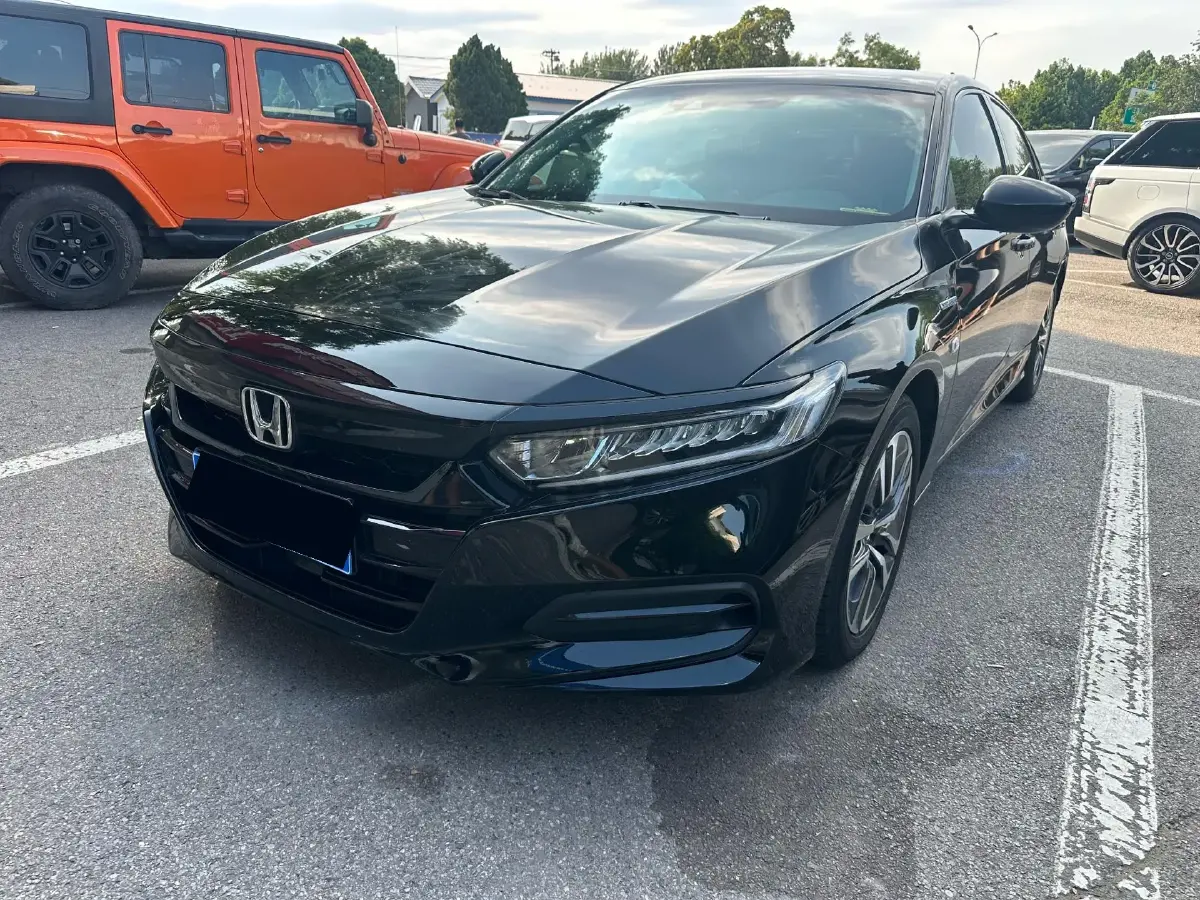 2018 Honda Accord 2.0L 146HP L4 E-CVT Hybrid