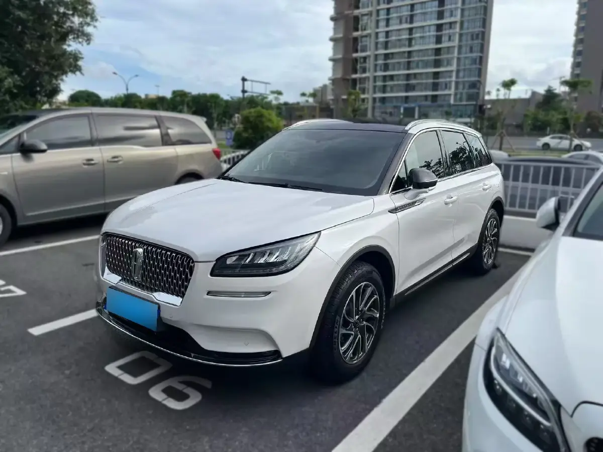 2022 Lincoln Corsair 2.0T 245HP L4 8AT