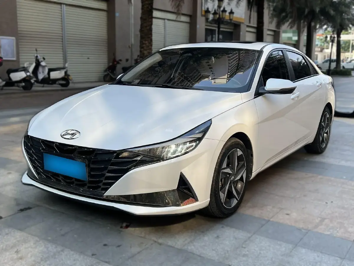 2021 Hyundai Elantra 1.5L 115HP L4 CVT