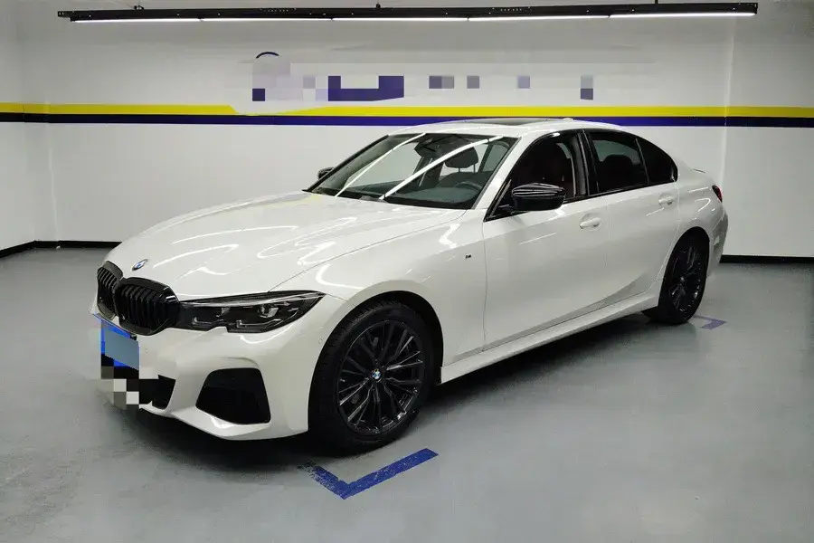 2022 BMW 3 Series 2.0T 184HP L4 8AT