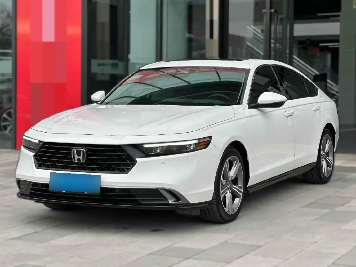 2023 Honda Accord 1.5T 192HP L4 CVT
