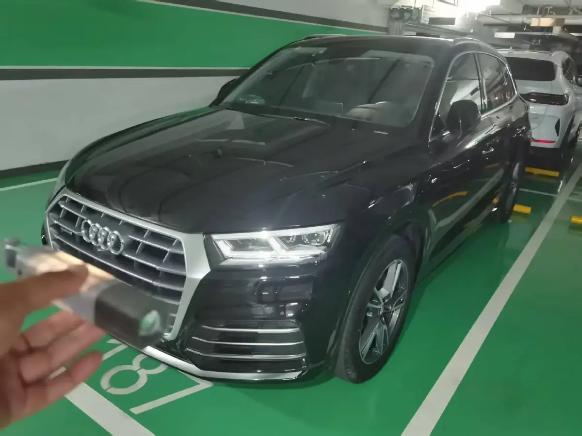 2020 Audi Q5L 2.0T 252HP L4 7DCT