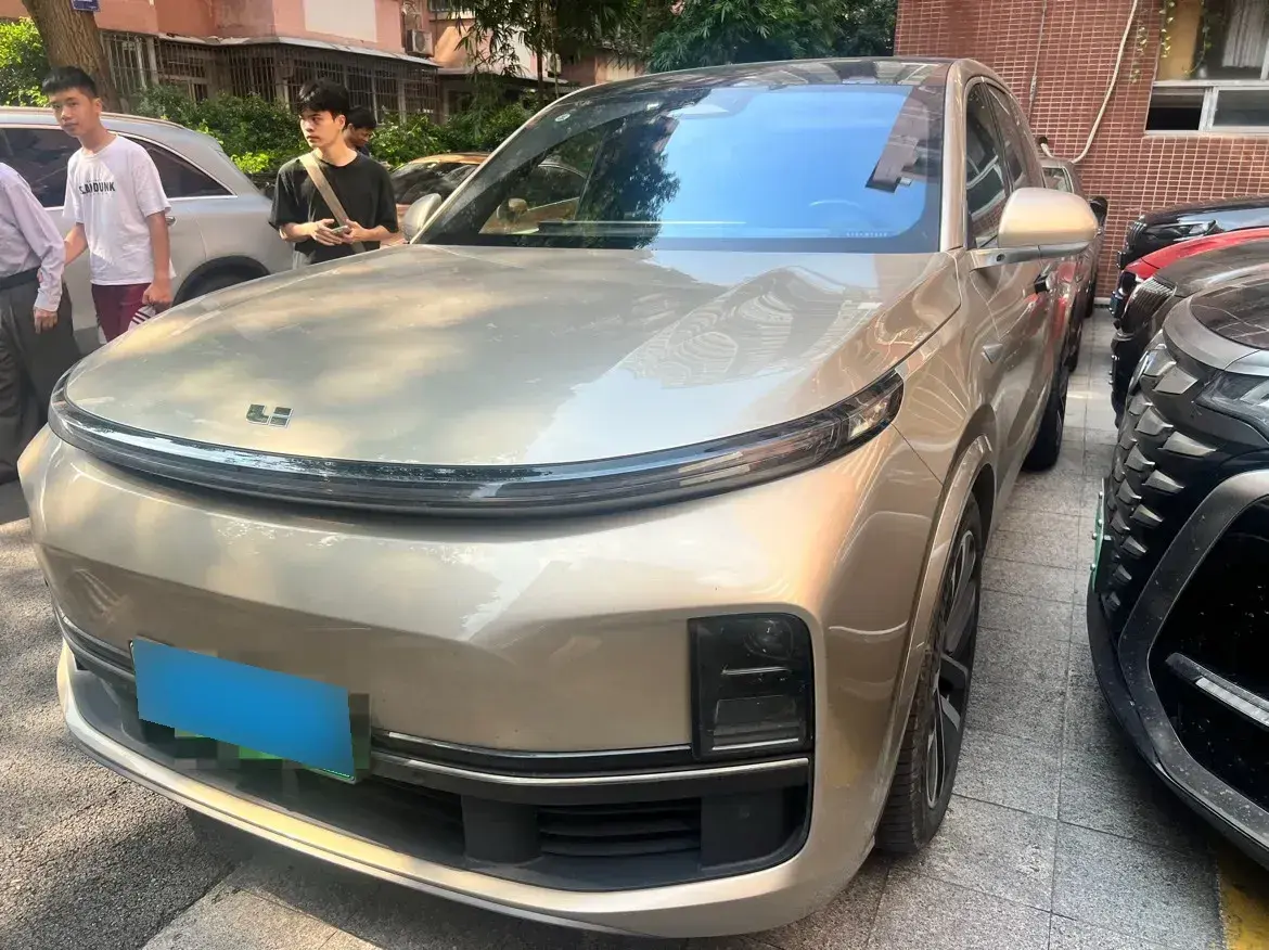 2023 Li L8 Range Extended 154HP REEV 40.9KWH