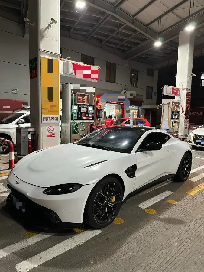 2018 Aston Martin V8 Vantage 4.0T 510HP V8 8AT