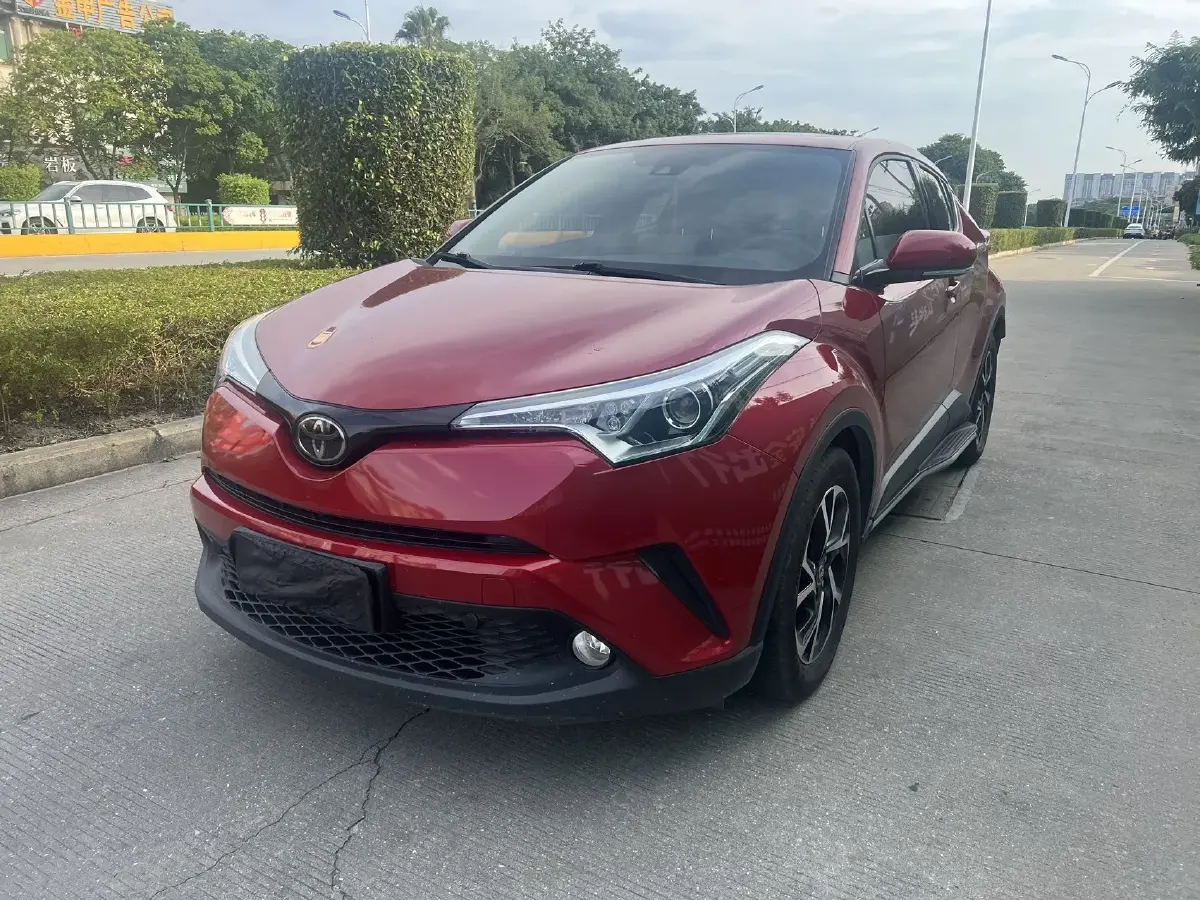 2018 Toyota C-HR 2.0L 171HP L4 CVT