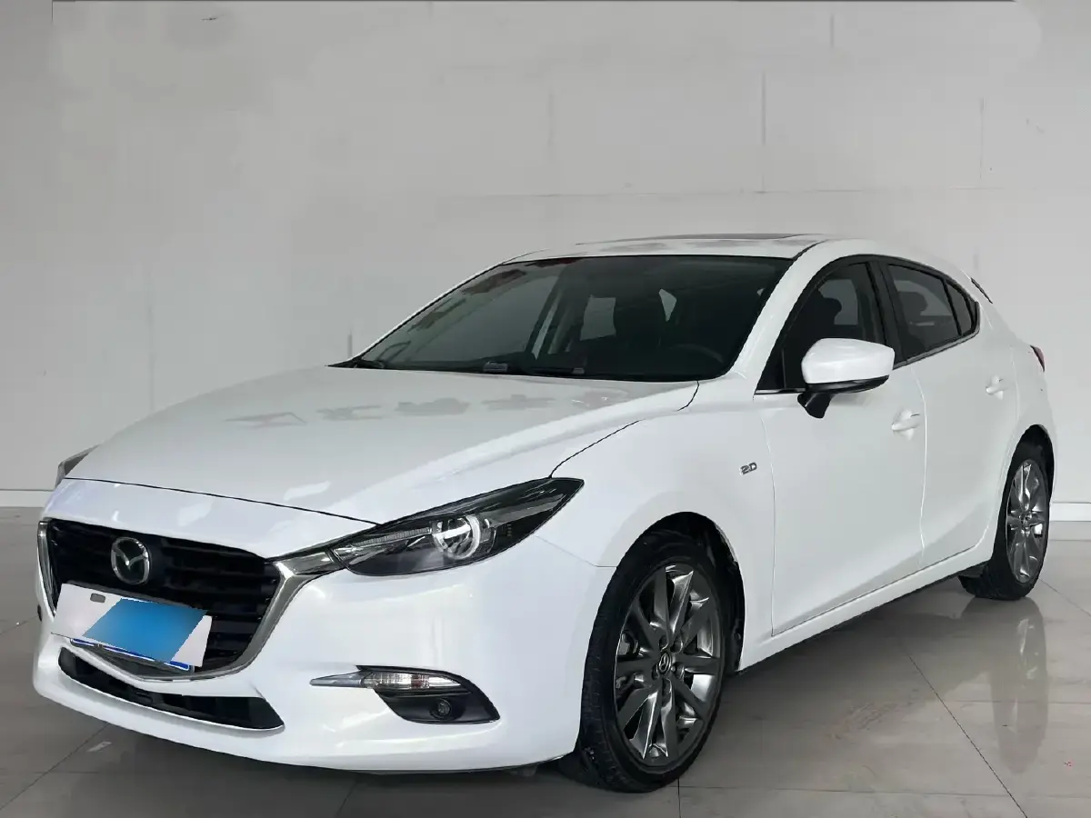 2017 Mazda 3 Axela 1.5L 117HP L4 6AT