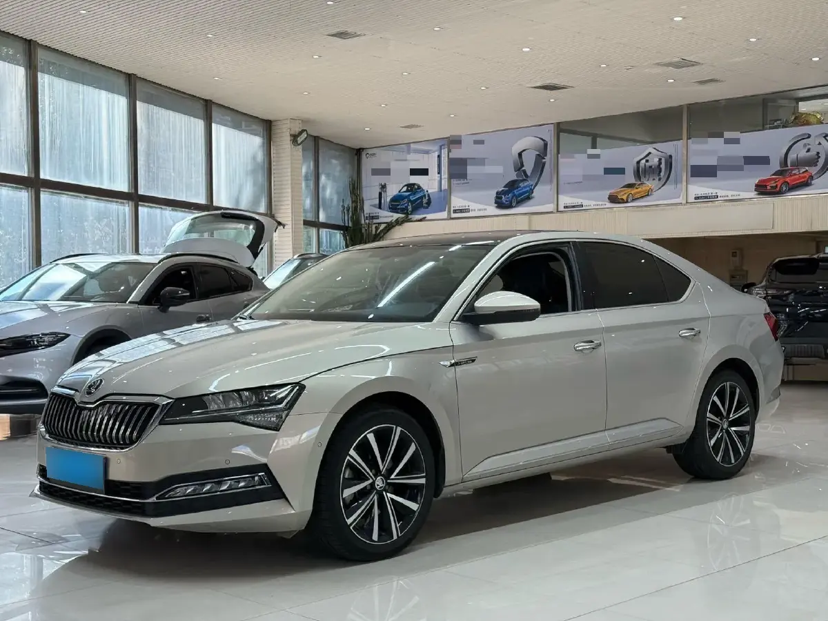 2019 Skoda Superb 2.0T 186HP L4 7DCT
