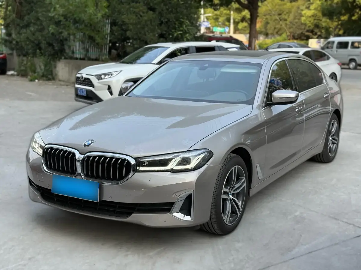 2021 BMW 5 Series 2.0T 252HP L4 8AT
