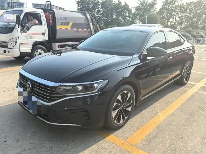 2022 Volkswagen Passat 1.4T 150HP L4 7DCT