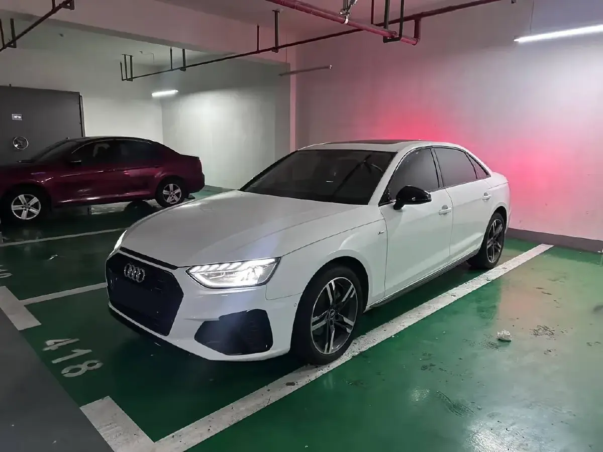 2023 Audi A4L 2.0T 190HP L4 7DCT