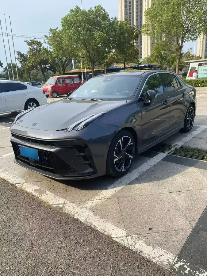 2023 LYNK&CO 03 1.5T 181HP L4 7DCT