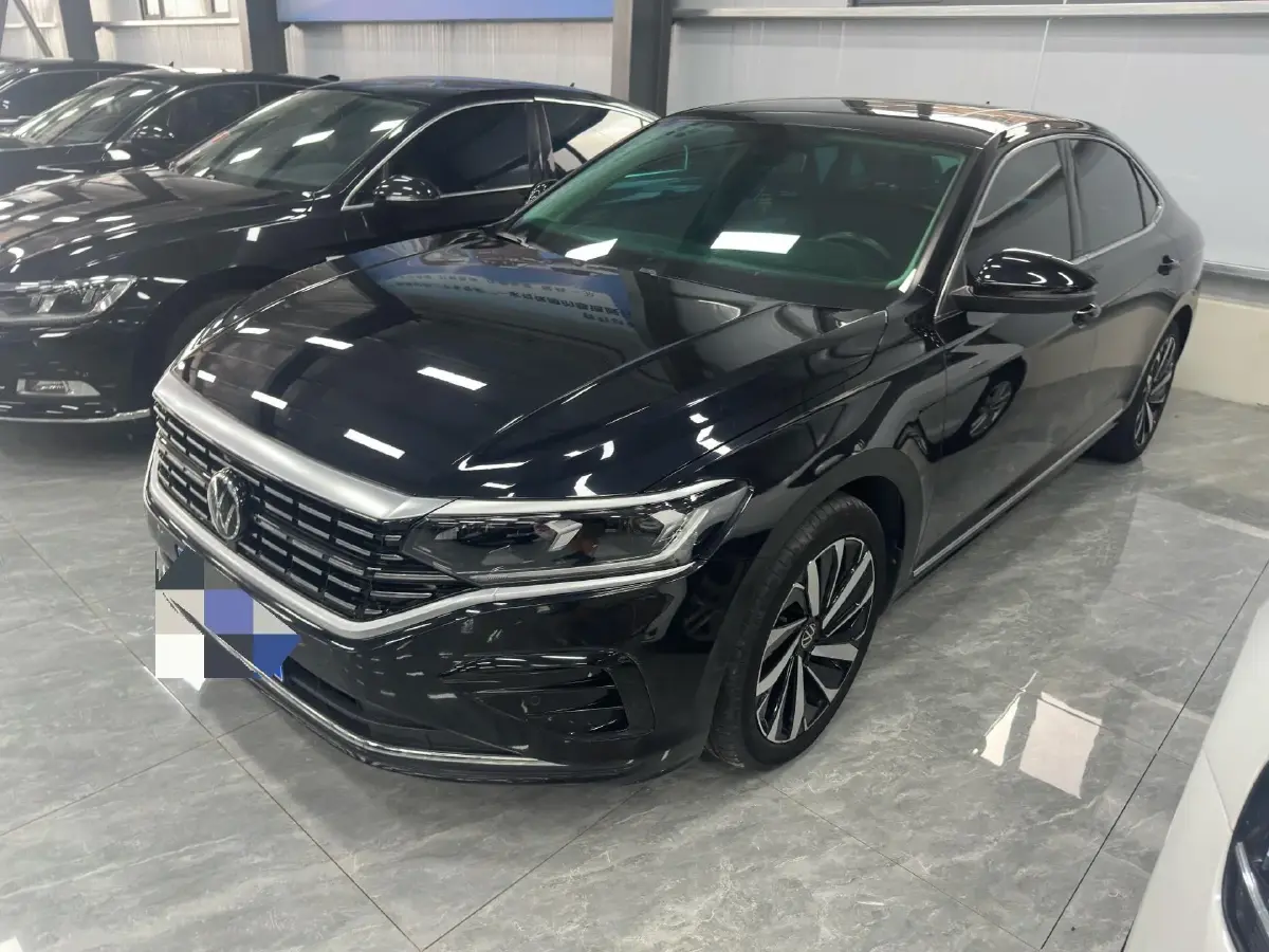 2022 Volkswagen Passat 2.0T 186HP L4 7DCT