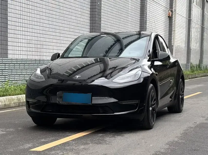 2023 Tesla Model Y BEV 60KWH