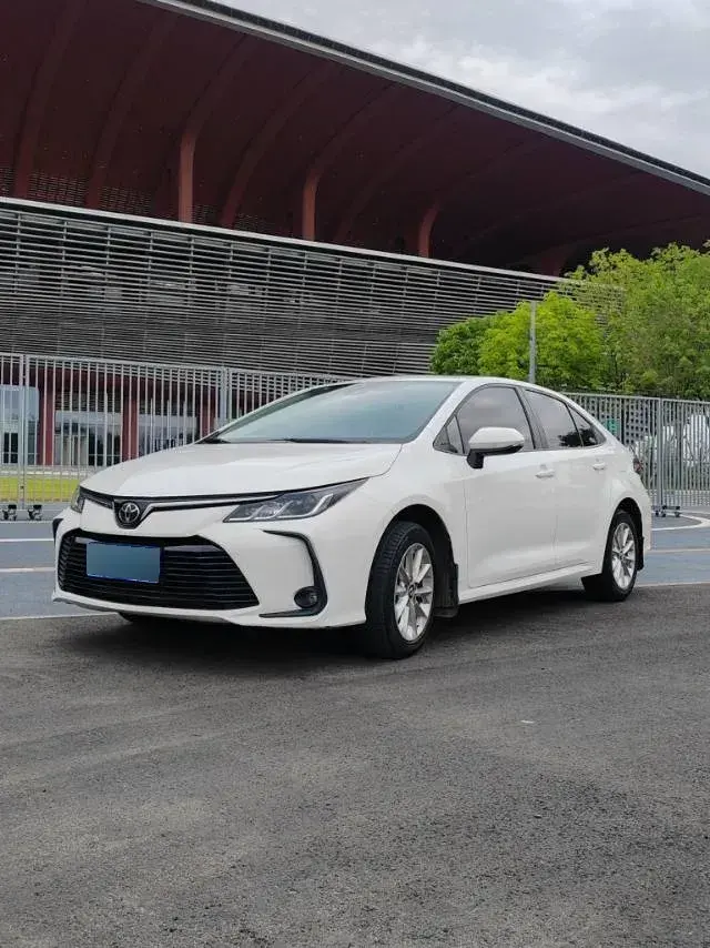 2021 Toyota Corolla 1.2T 116HP L4 CVT