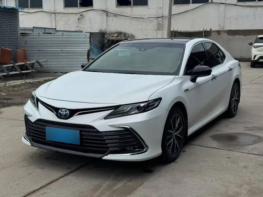 2023 Toyota Camry 2.5L 178HP L4 E-CVT Hybrid