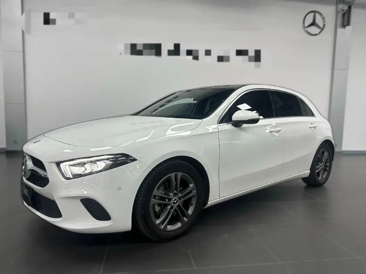 2019 Mercedes-Benz A Class 1.3T 163HP L4 7DCT